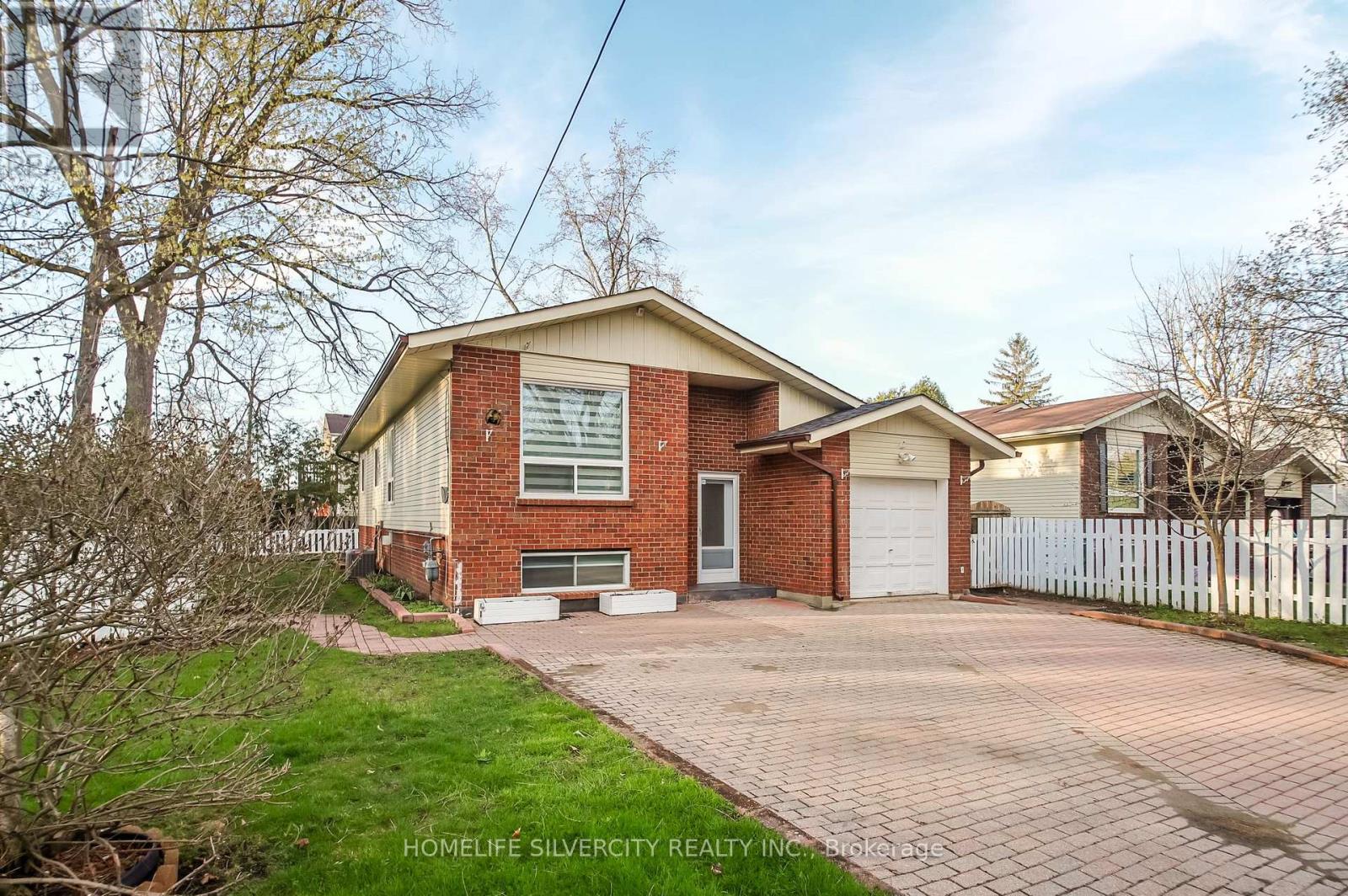 904 Lake Drive E, Georgina, Ontario  L0E 1L0 - Photo 3 - N13104550