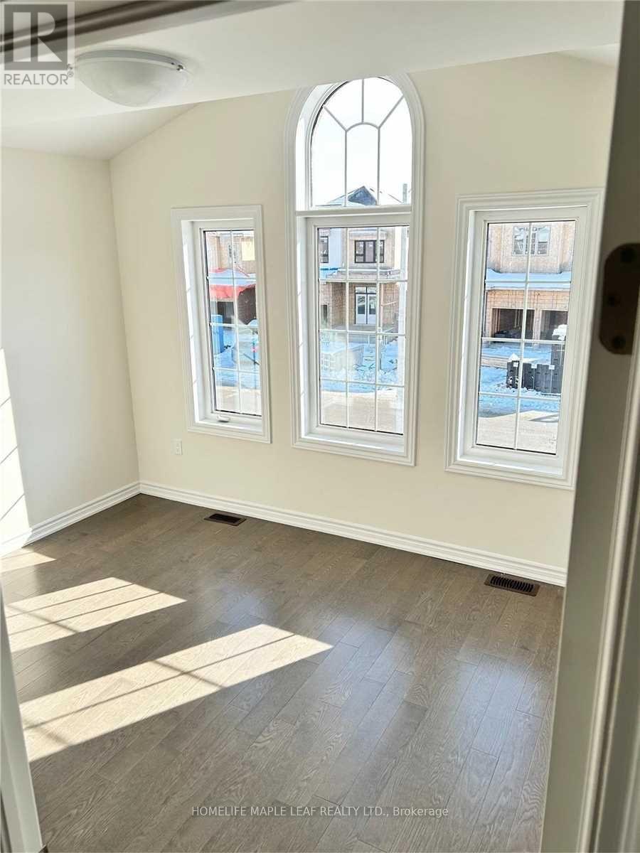 177 Ferragine Crescent, Bradford West Gwillimbury (Bradford), Ontario  L3Z 4K1 - Photo 10 - N13104632