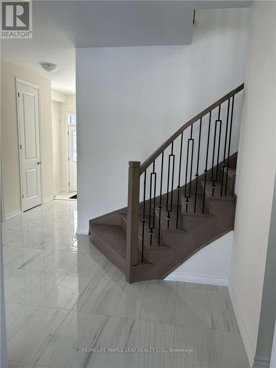 177 Ferragine Crescent, Bradford West Gwillimbury (Bradford), Ontario  L3Z 4K1 - Photo 7 - N13104632
