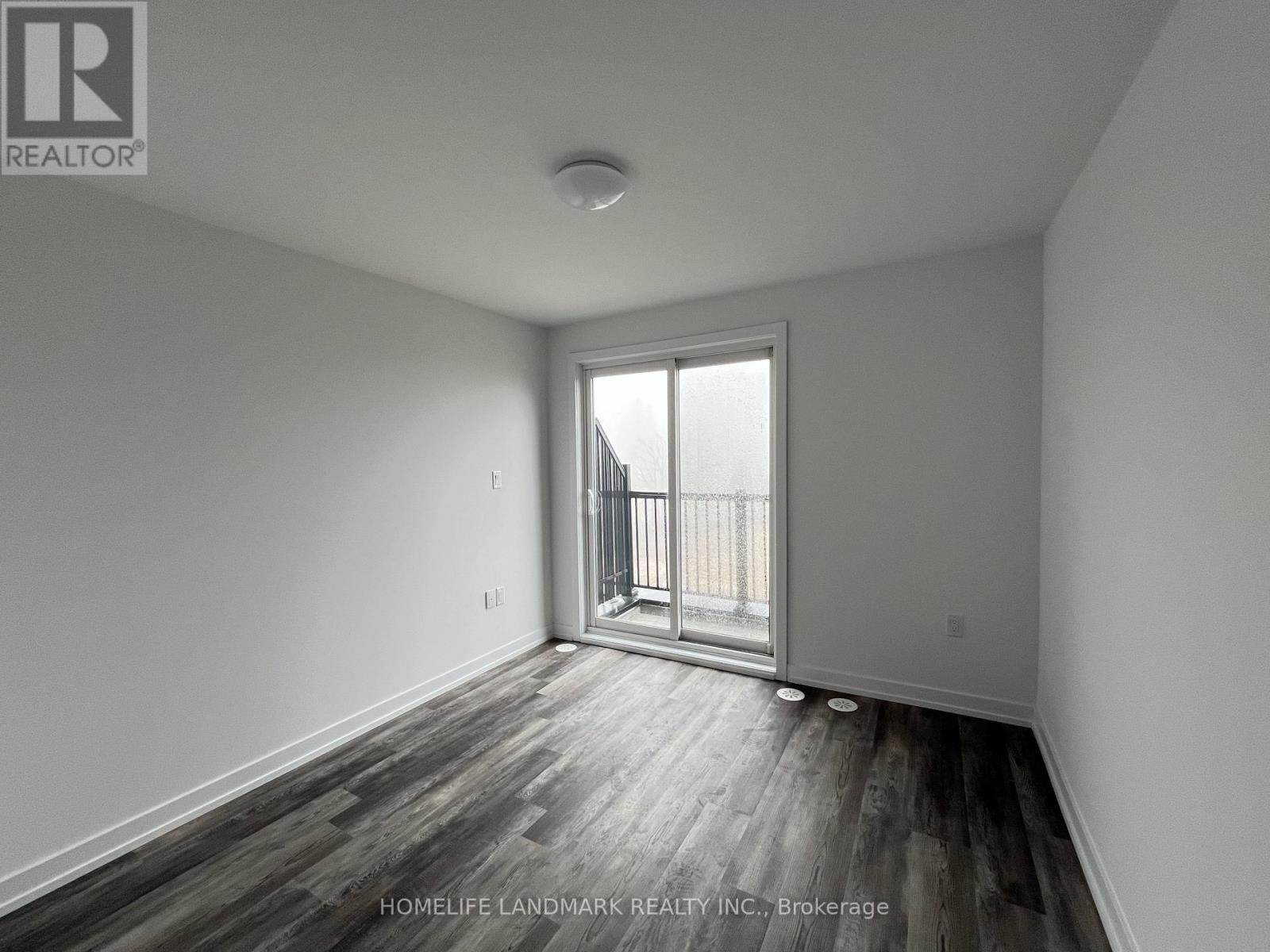 206 - 3 Bancroft Lane, Richmond Hill, Ontario  L4E 1M1 - Photo 4 - N13104638