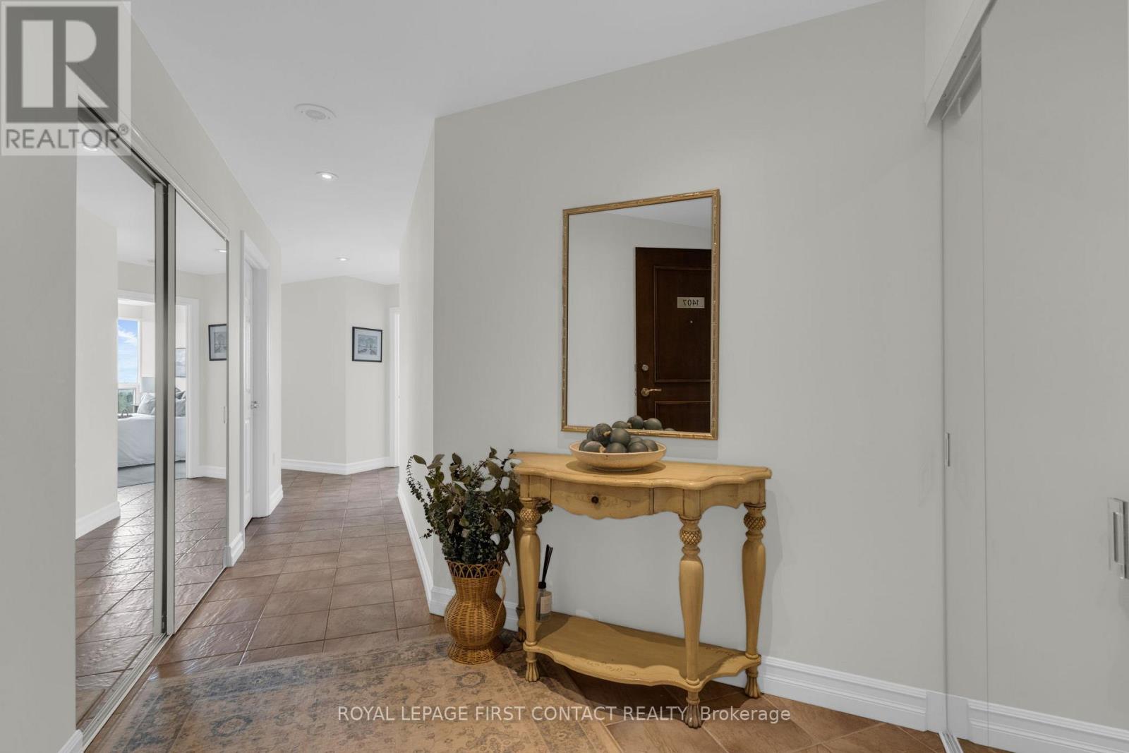 1407 - 6 Toronto Street, Barrie (City Centre), Ontario  L4N 9R2 - Photo 11 - S13104512