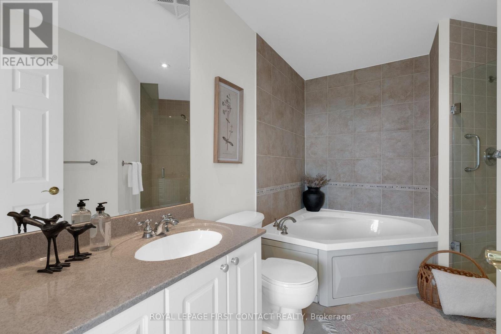 1407 - 6 Toronto Street, Barrie (City Centre), Ontario  L4N 9R2 - Photo 28 - S13104512
