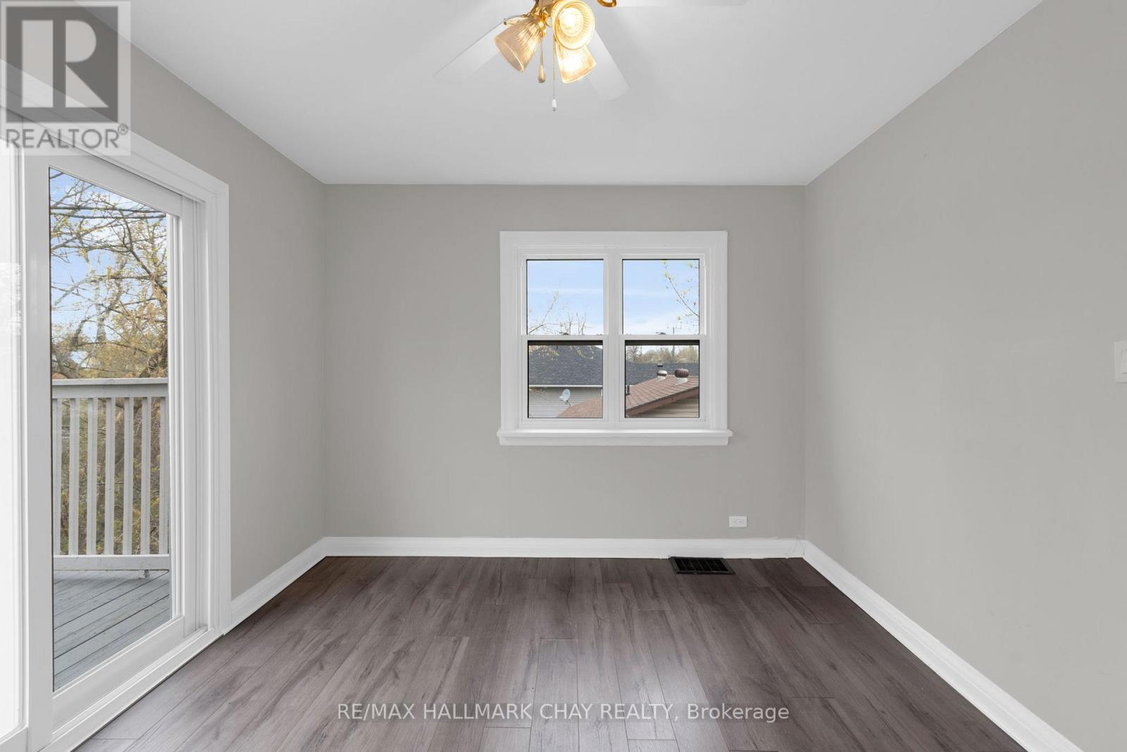296 Barrie Road, Orillia, Ontario  L3V 2R7 - Photo 14 - S13104616