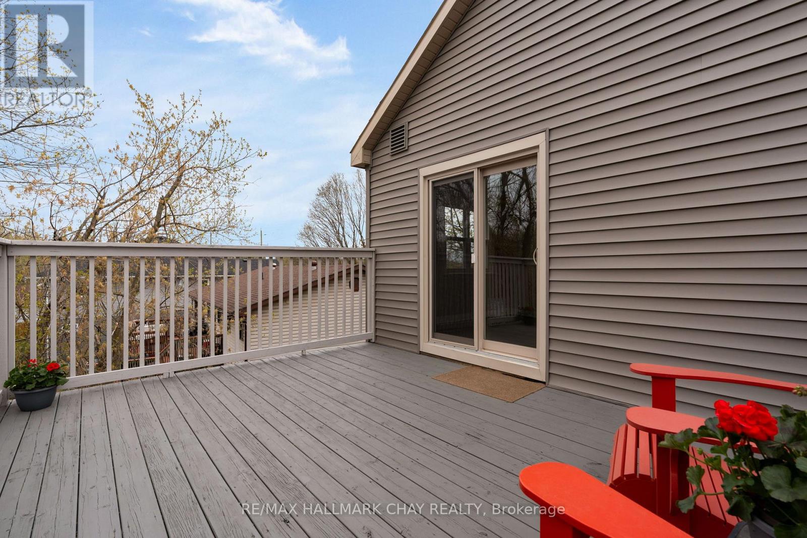 296 Barrie Road, Orillia, Ontario  L3V 2R7 - Photo 17 - S13104616