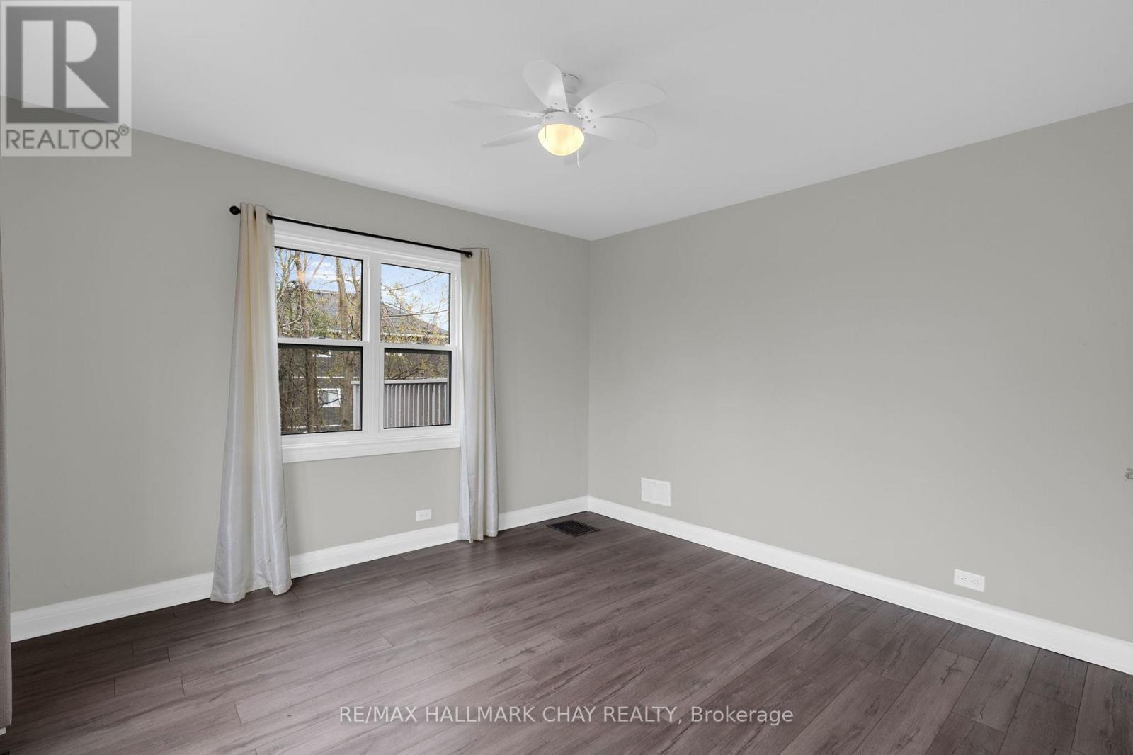 296 Barrie Road, Orillia, Ontario  L3V 2R7 - Photo 19 - S13104616