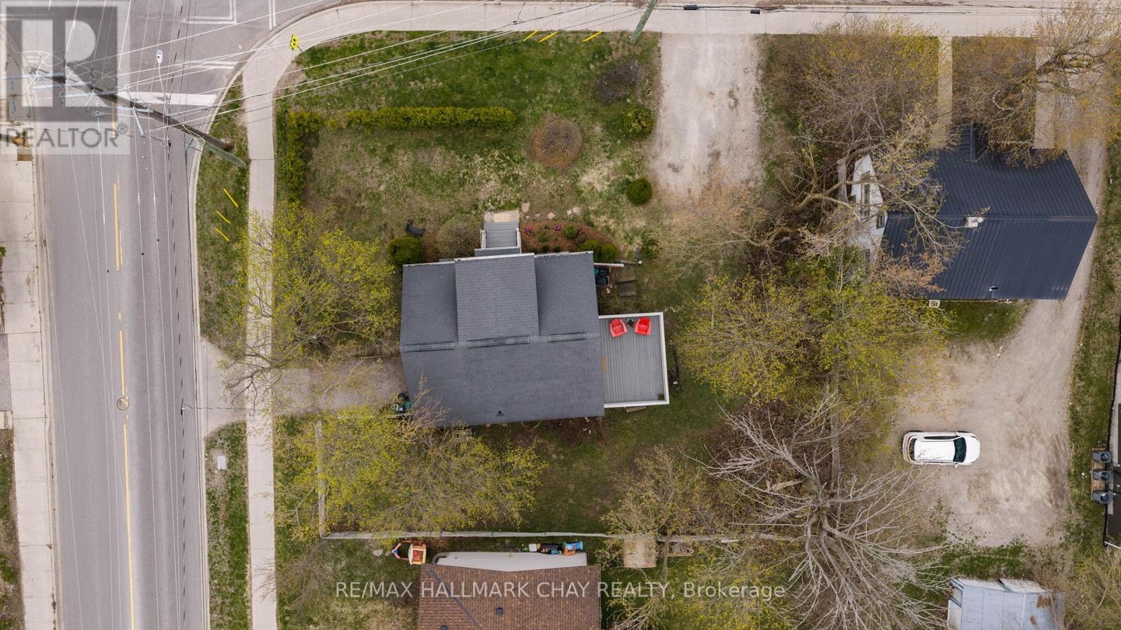 296 Barrie Road, Orillia, Ontario  L3V 2R7 - Photo 35 - S13104616
