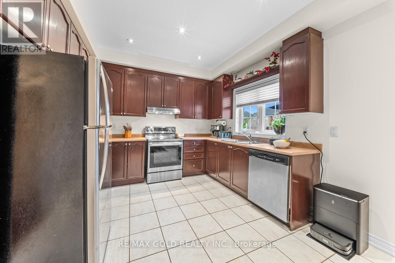 52 Arizona Drive, Brampton, Ontario  L6Y 0R6 - Photo 19 - W13104470