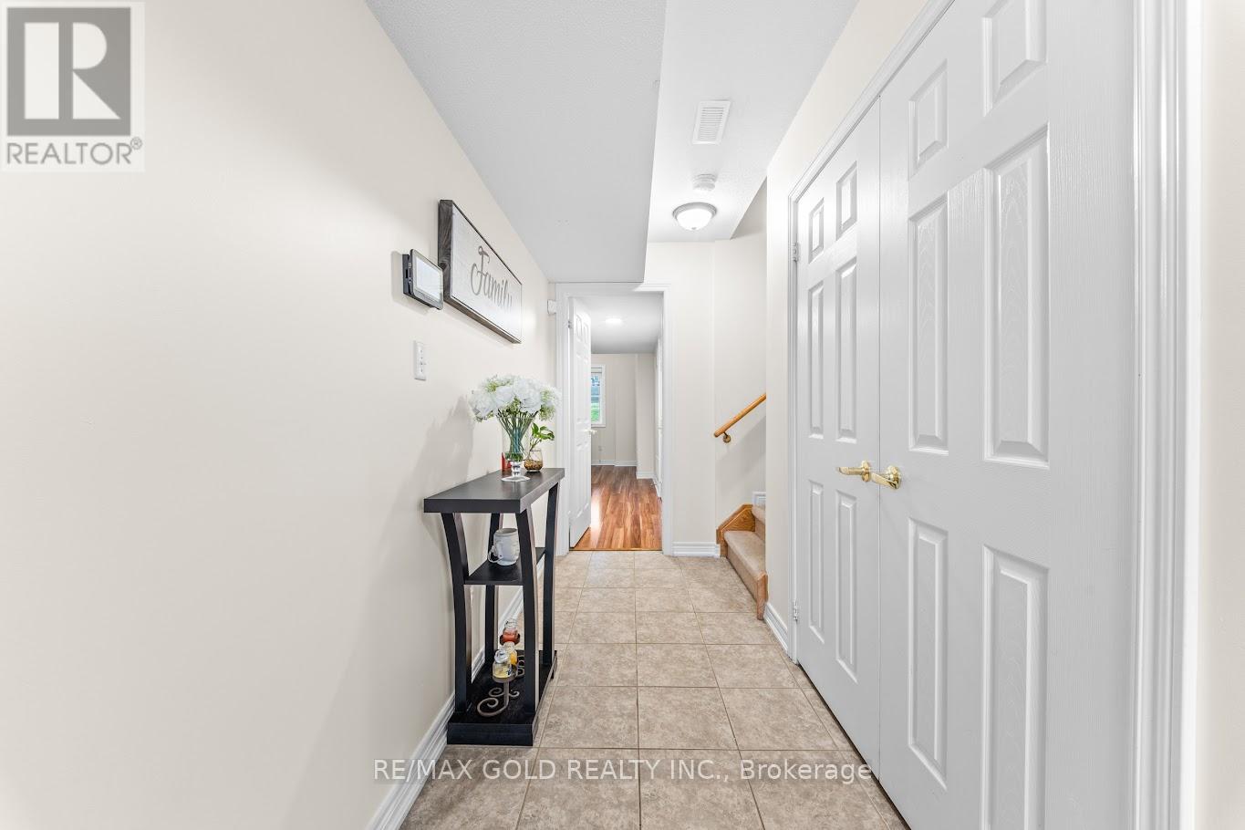 52 Arizona Drive, Brampton, Ontario  L6Y 0R6 - Photo 6 - W13104470