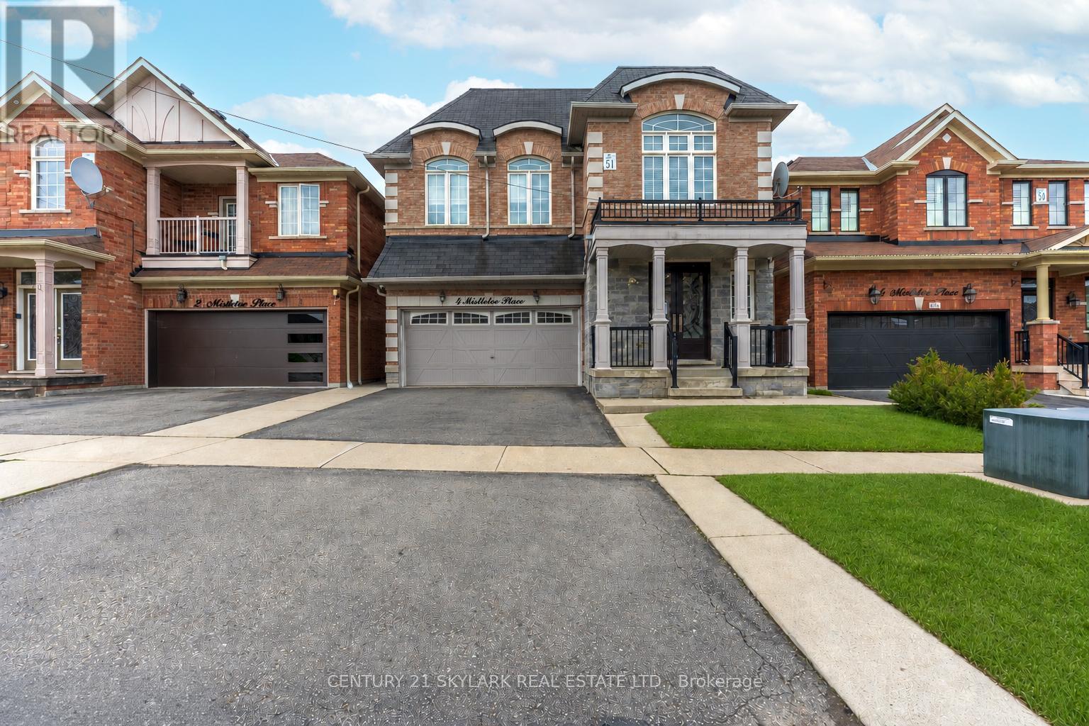 4 Mistletoe Place, Brampton, Ontario  L6Y 5V1 - Photo 1 - W13104510
