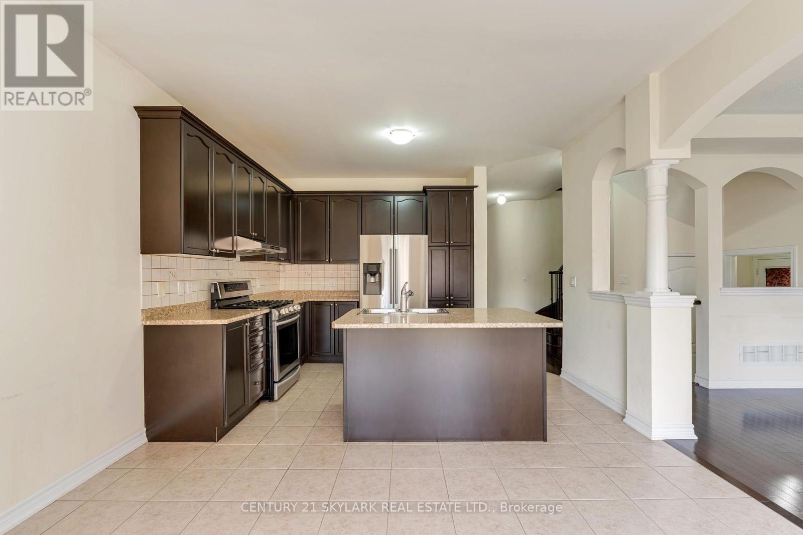 4 Mistletoe Place, Brampton, Ontario  L6Y 5V1 - Photo 10 - W13104510