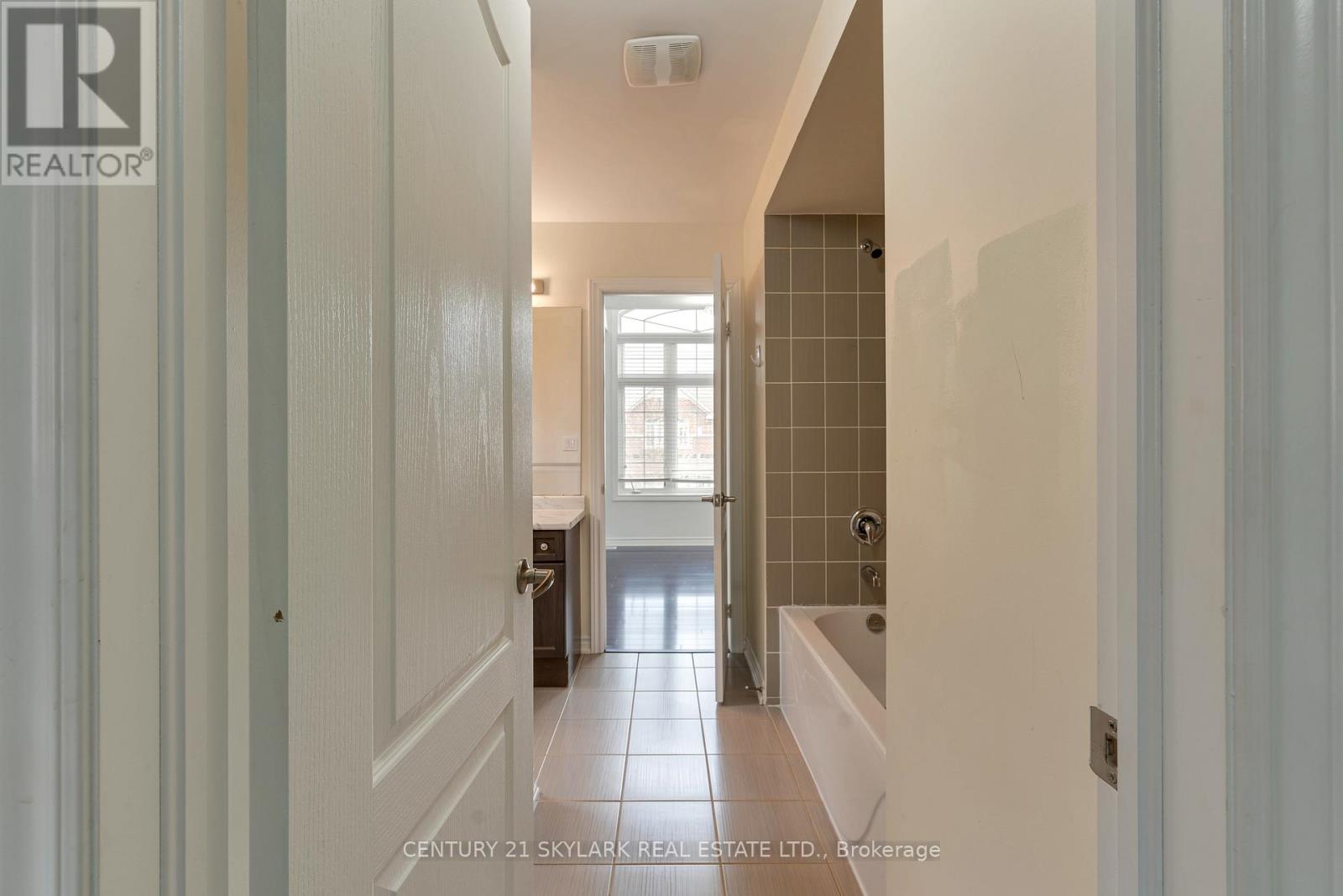 4 Mistletoe Place, Brampton, Ontario  L6Y 5V1 - Photo 20 - W13104510
