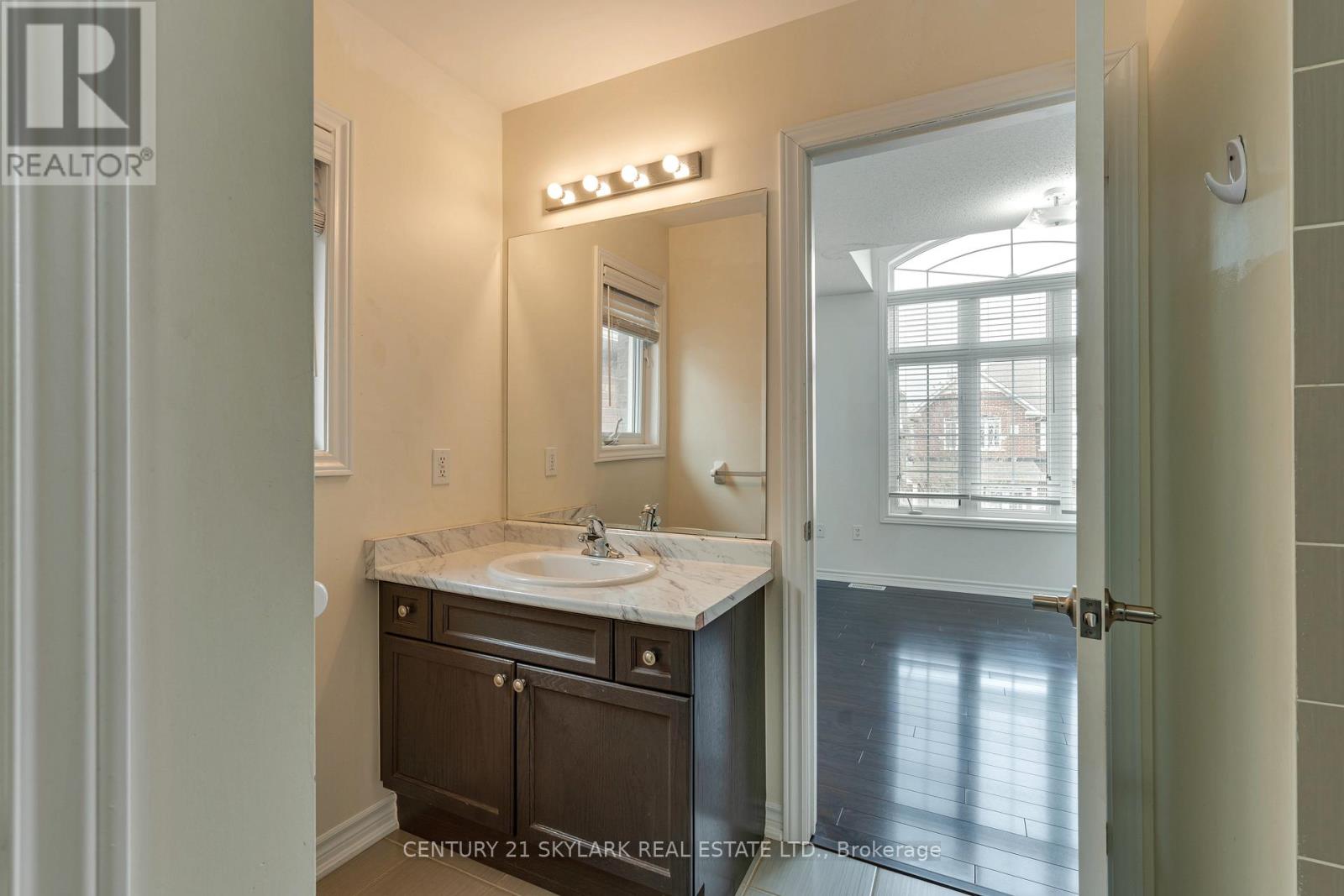 4 Mistletoe Place, Brampton, Ontario  L6Y 5V1 - Photo 21 - W13104510