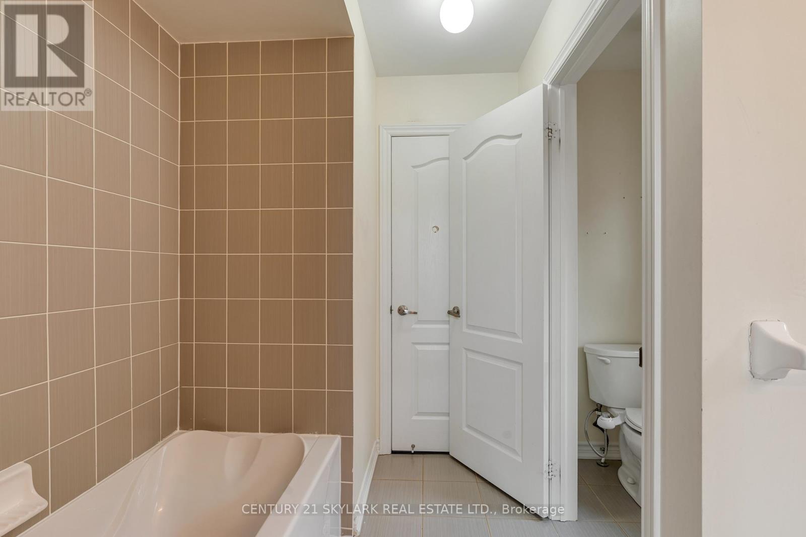4 Mistletoe Place, Brampton, Ontario  L6Y 5V1 - Photo 22 - W13104510