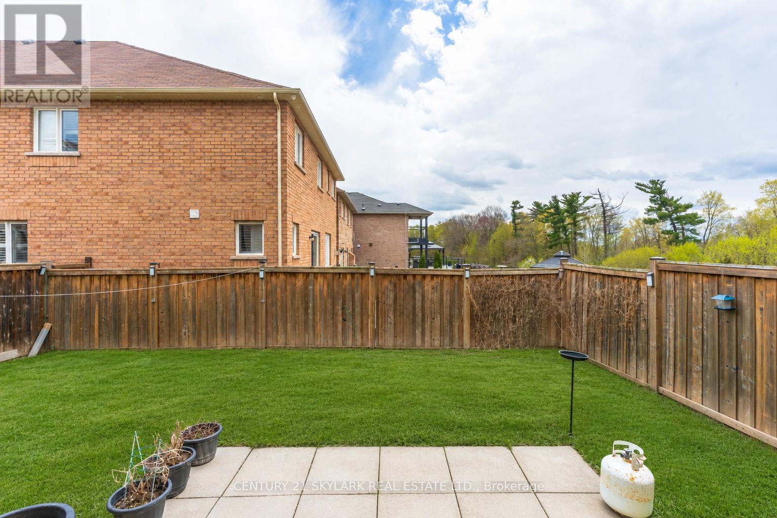 4 Mistletoe Place, Brampton, Ontario  L6Y 5V1 - Photo 28 - W13104510