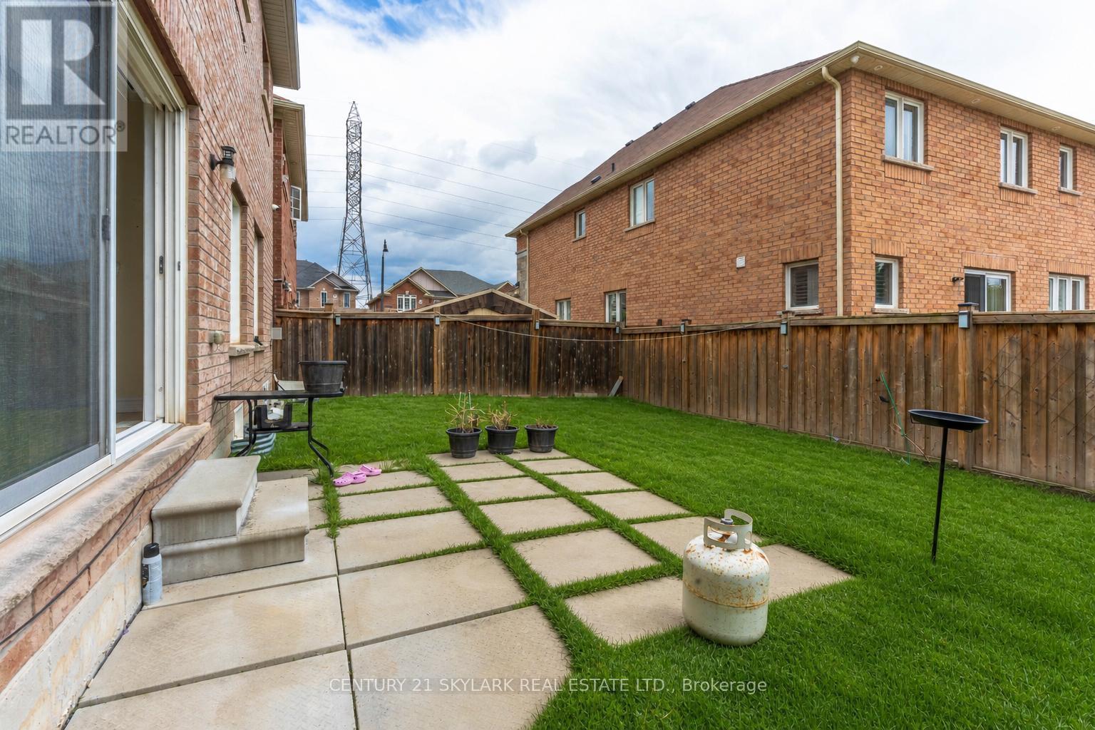 4 Mistletoe Place, Brampton, Ontario  L6Y 5V1 - Photo 29 - W13104510