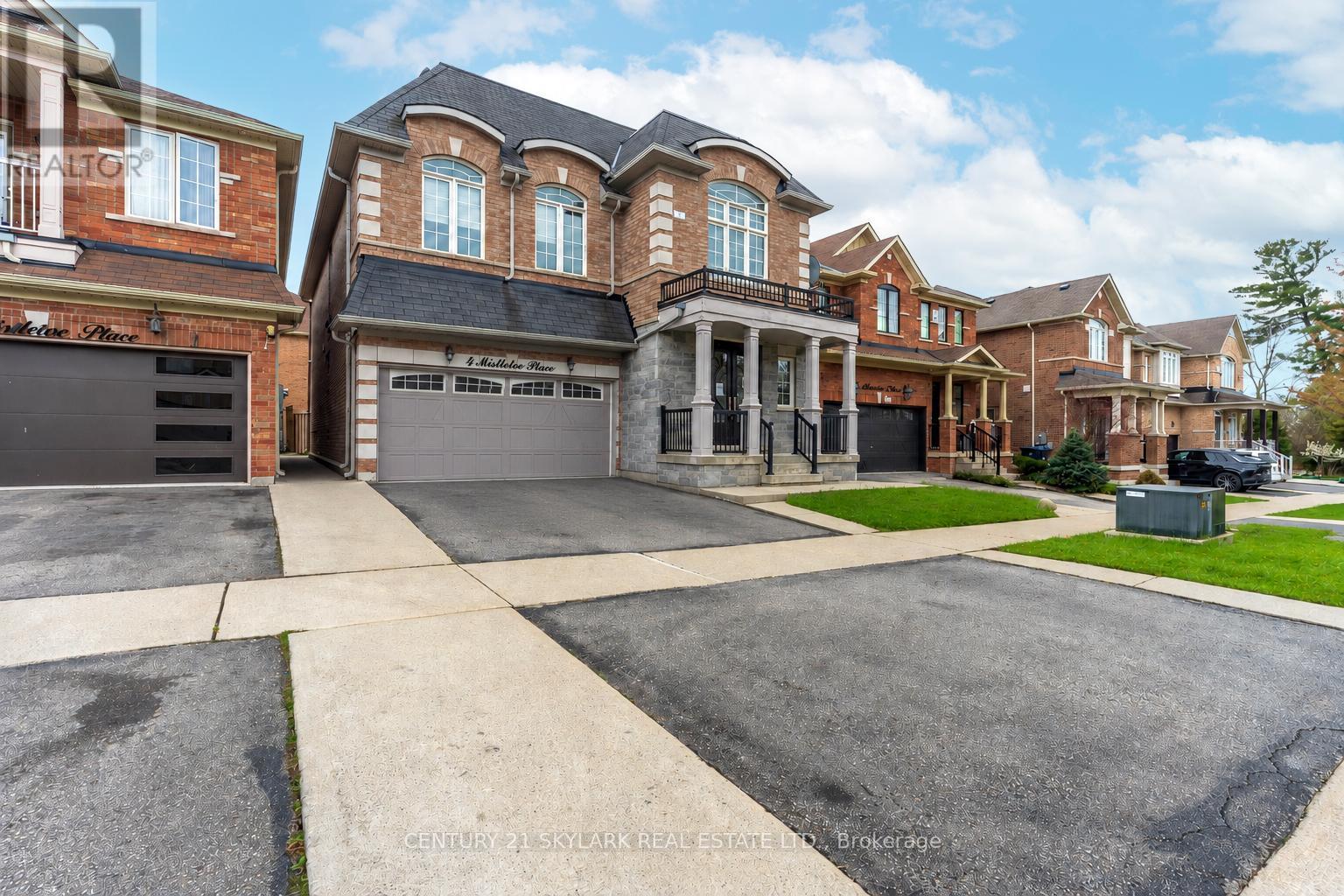 4 Mistletoe Place, Brampton, Ontario  L6Y 5V1 - Photo 3 - W13104510