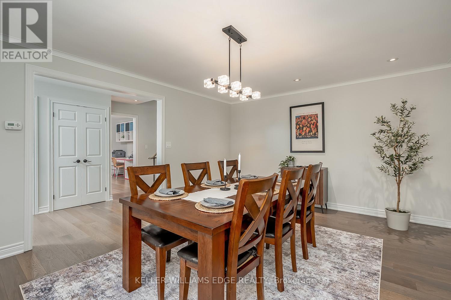 3270 Spruce Avenue, Burlington, Ontario  L7N 1J4 - Photo 5 - W13104600