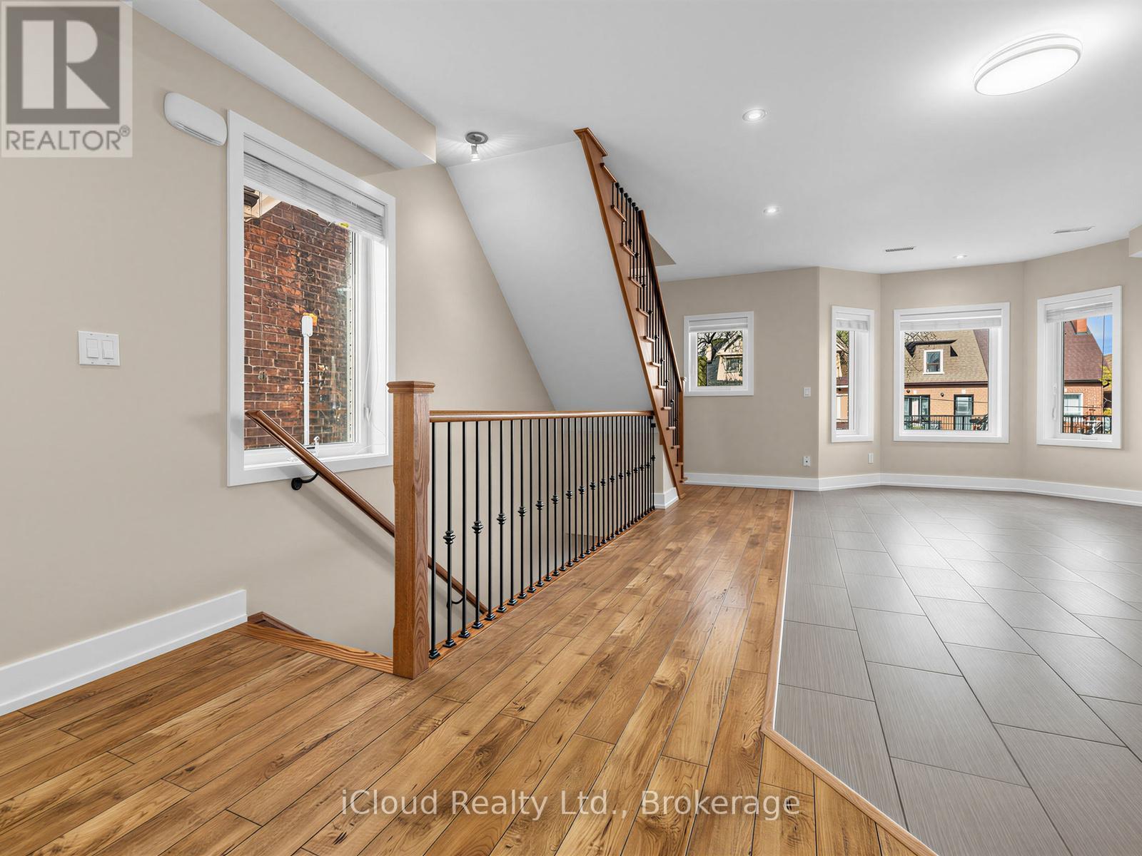 2 - 1226 Lansdowne Avenue, Toronto, Ontario  M6H 3Z8 - Photo 2 - W13104604