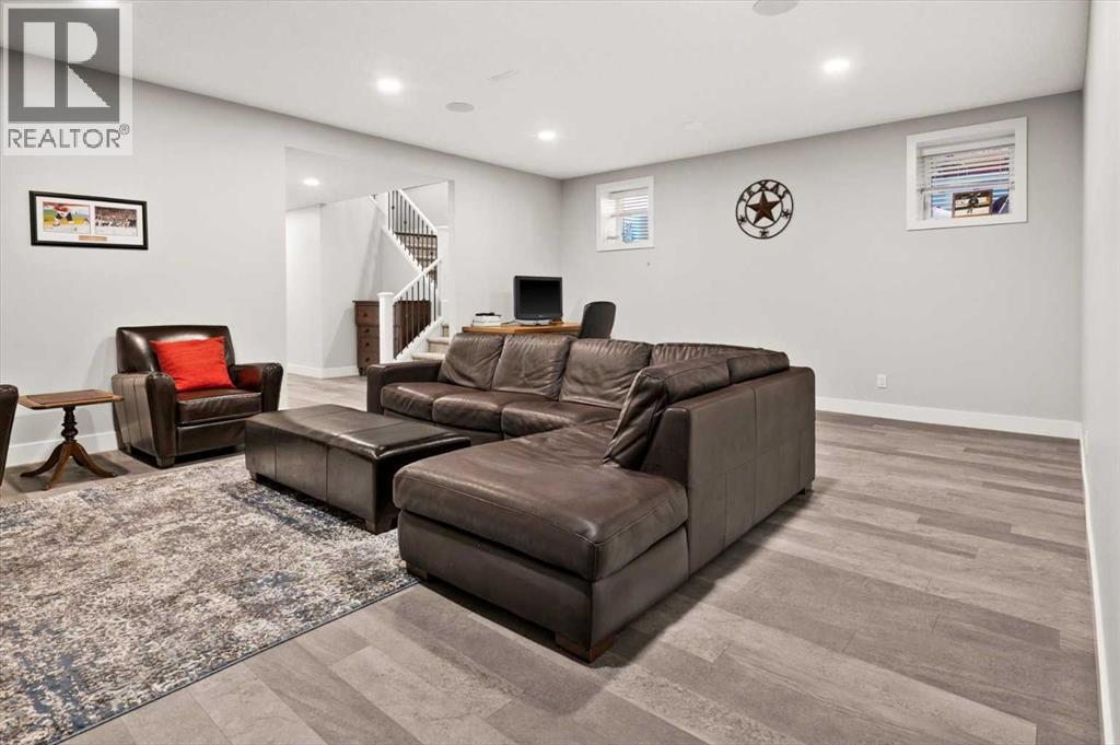 630 25 Avenue NW, Calgary, Alberta  T2M 2A9 - Photo 40 - A2306794