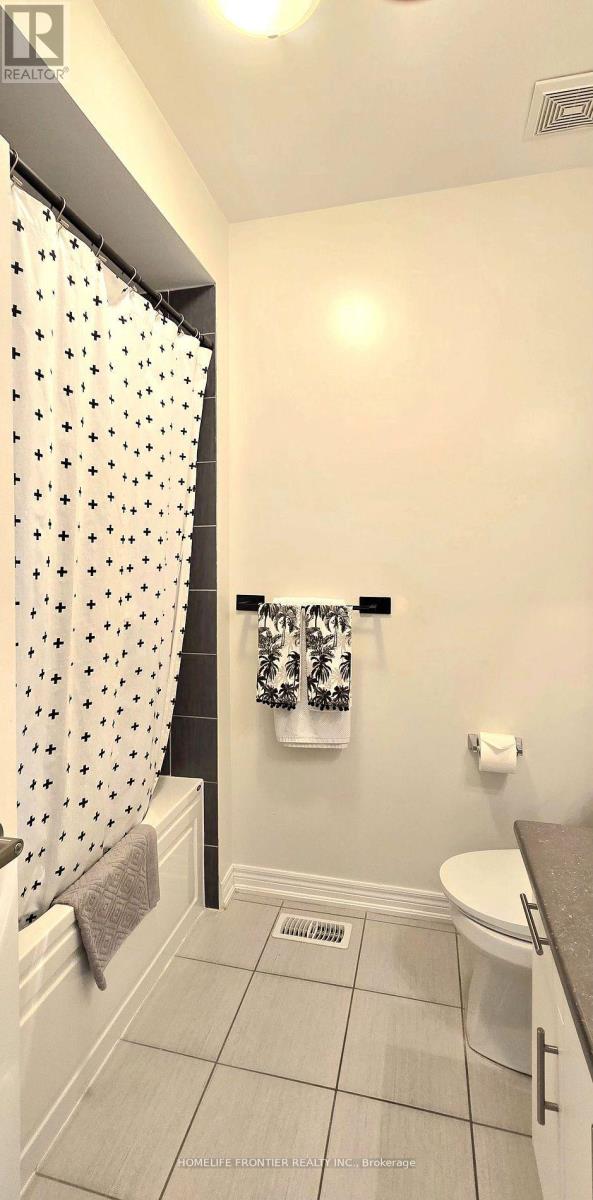 200 Roy Harper Avenue, Aurora, Ontario  L4G 7C4 - Photo 24 - N13101770