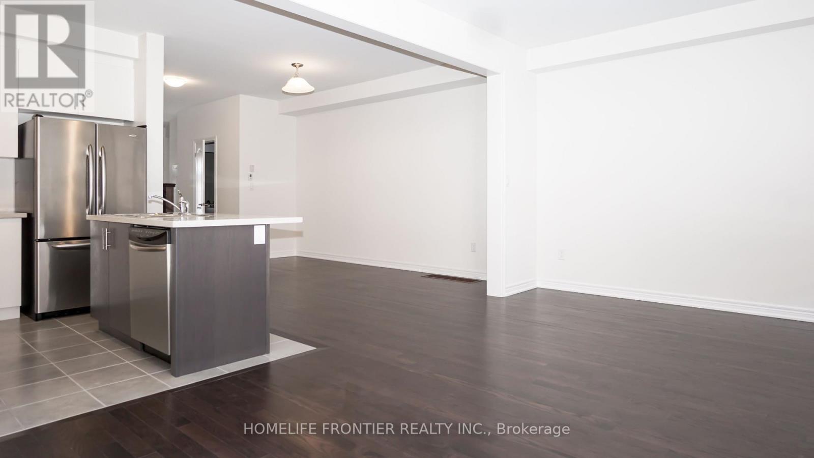 200 Roy Harper Avenue, Aurora, Ontario  L4G 7C4 - Photo 6 - N13101770