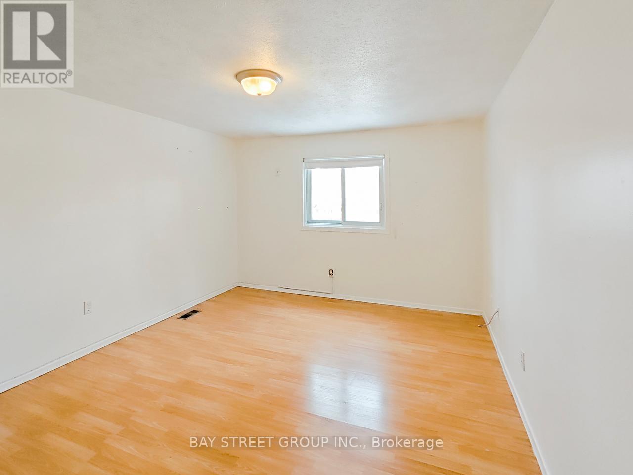 Upper Floor - 38 Noecker Street, Waterloo, Ontario  N2J 2R4 - Photo 5 - X13104518