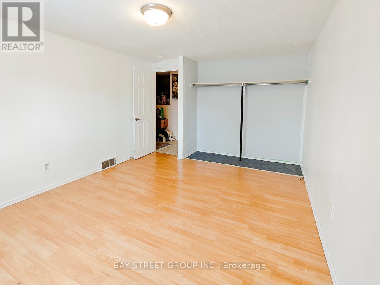 Upper Floor - 38 Noecker Street, Waterloo, Ontario  N2J 2R4 - Photo 6 - X13104518