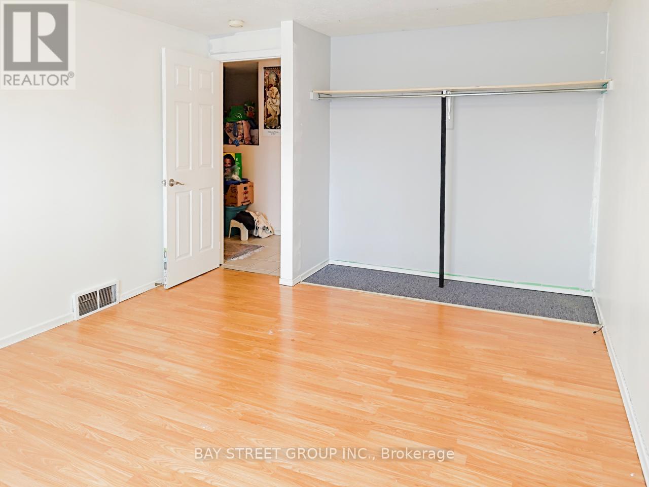 Upper Floor - 38 Noecker Street, Waterloo, Ontario  N2J 2R4 - Photo 9 - X13104518