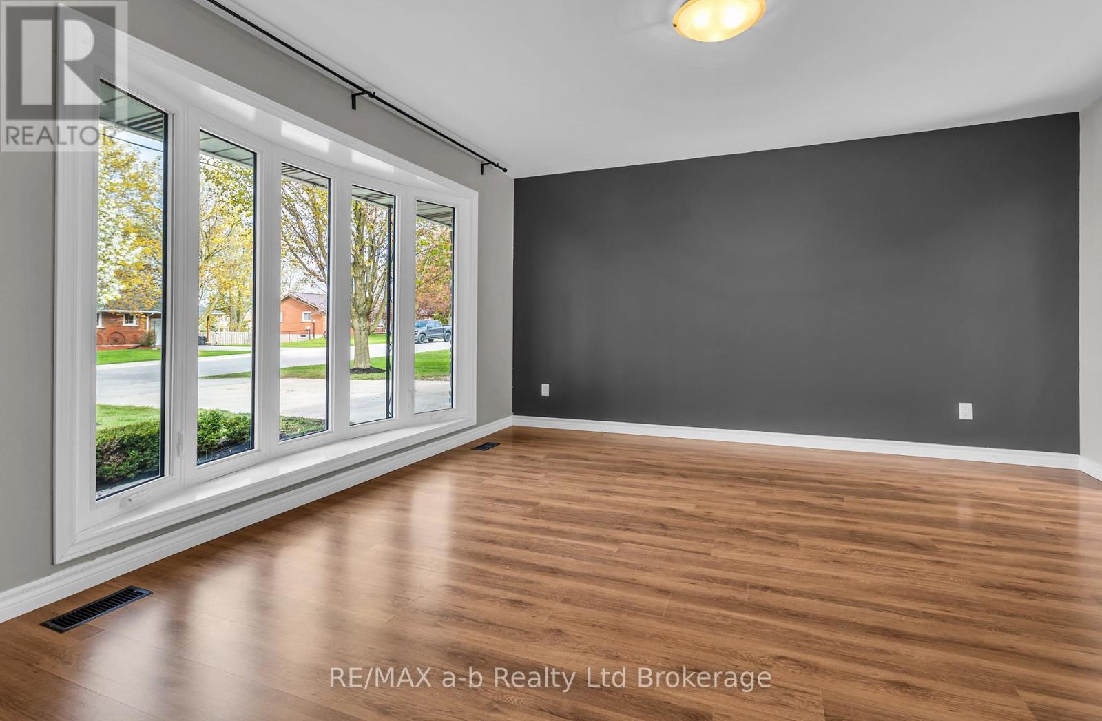 21 Peggy Avenue, South-West Oxford, Ontario  N0J 1N0 - Photo 10 - X13104864