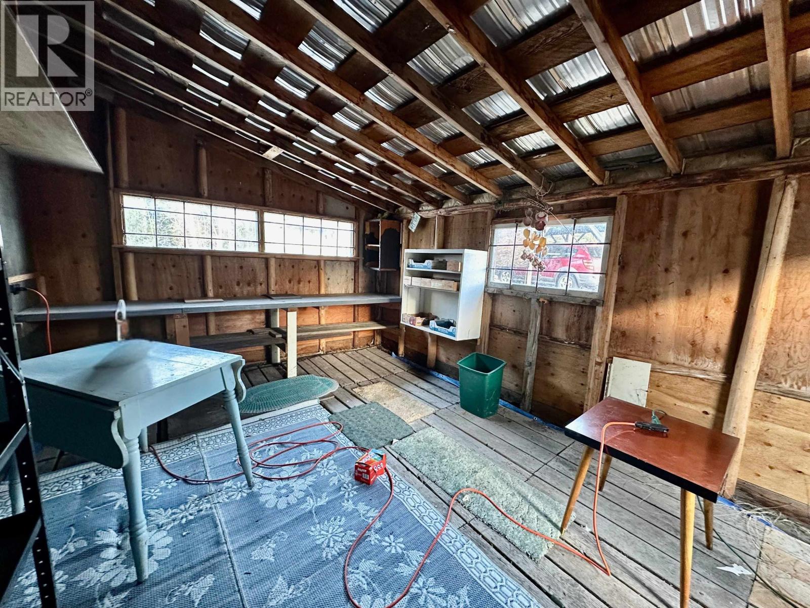 6808 Stokes Road, 100 Mile House, British Columbia  V0K 2E2 - Photo 31 - R3121458