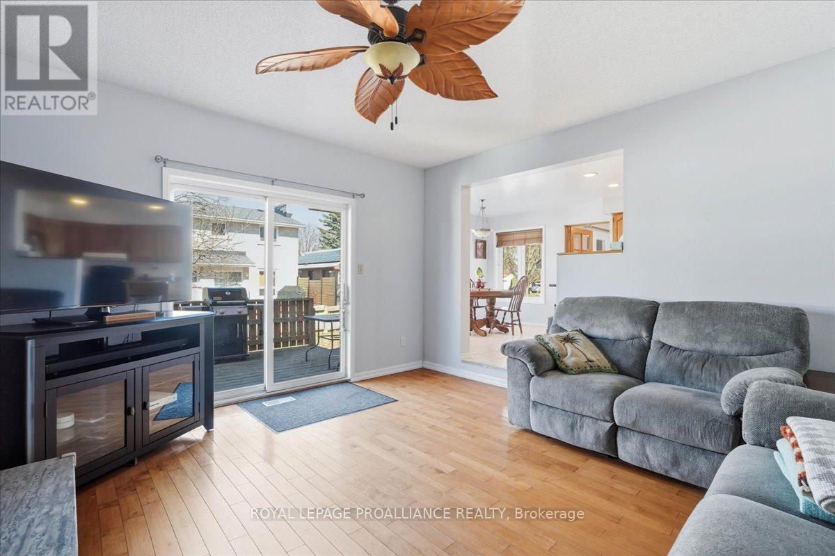 276 College Street W, Belleville, Ontario  K8P 4X6 - Photo 16 - X12937220