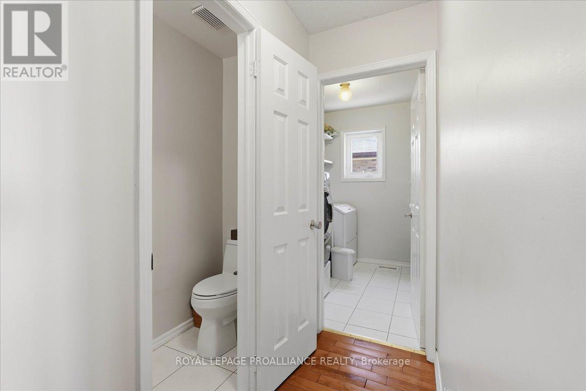 276 College Street W, Belleville, Ontario  K8P 4X6 - Photo 17 - X12937220