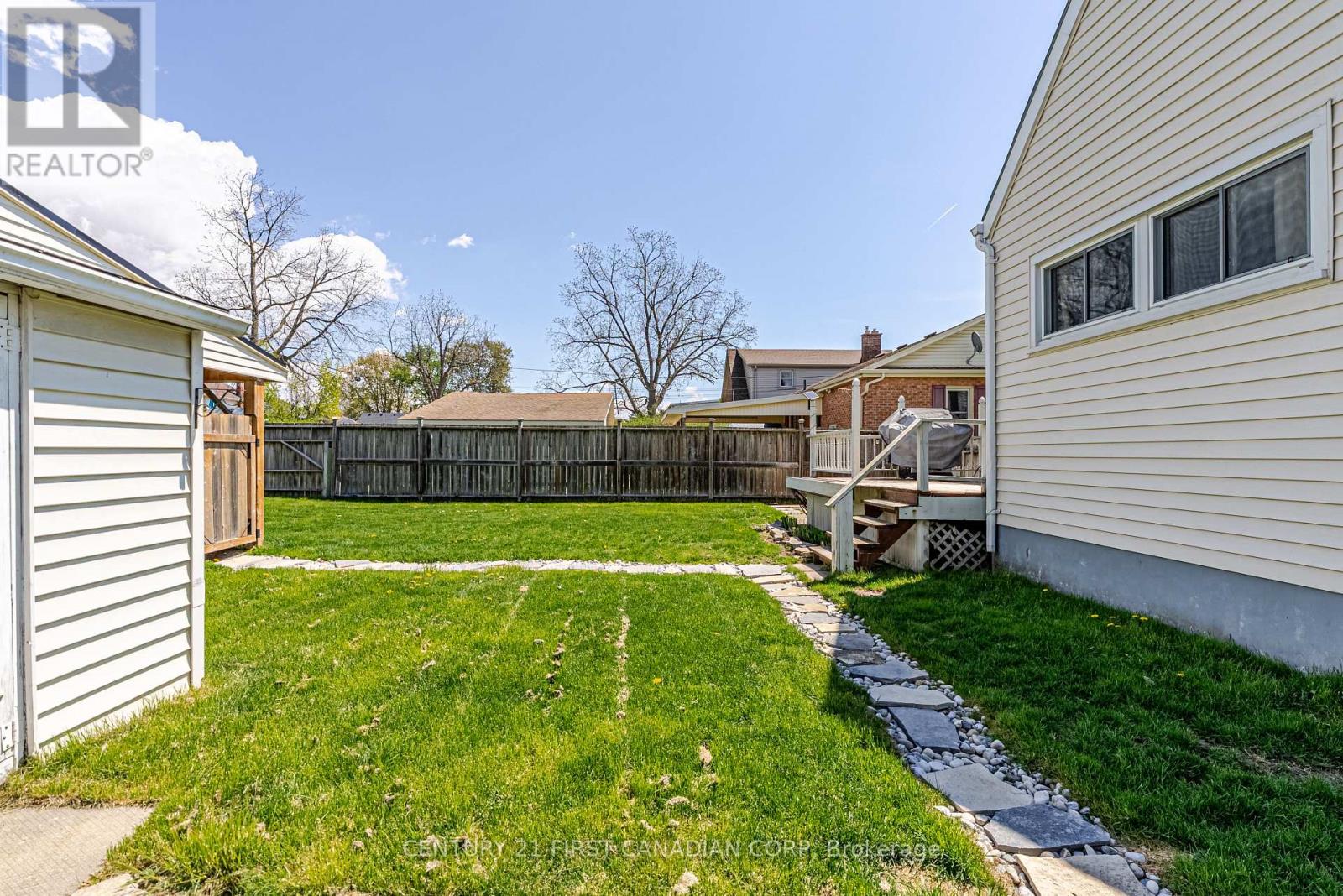 108 Myrtle Street, St. Thomas, Ontario  N5R 2G3 - Photo 39 - X13019508