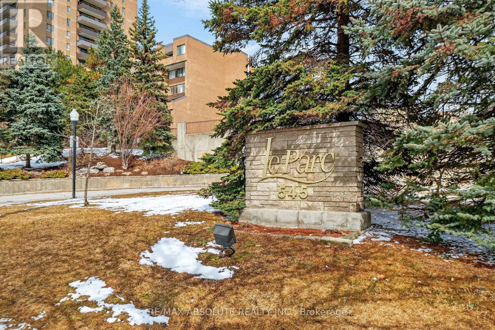 806 - 545 ST LAURENT BOULEVARD, Ottawa, Ontario