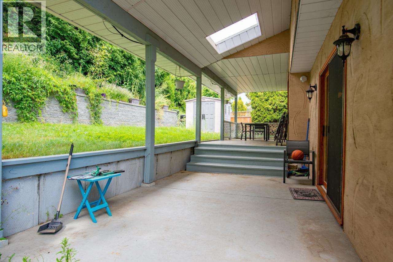 3506 Southridge Drive, Castlegar, British Columbia  V1N 4A3 - Photo 48 - 10386690