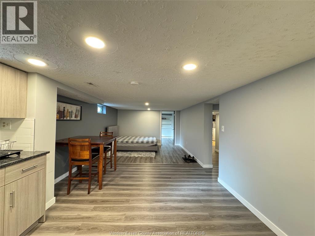 1595 Sun Valley, Windsor, Ontario  N9C 3R1 - Photo 28 - 26010570