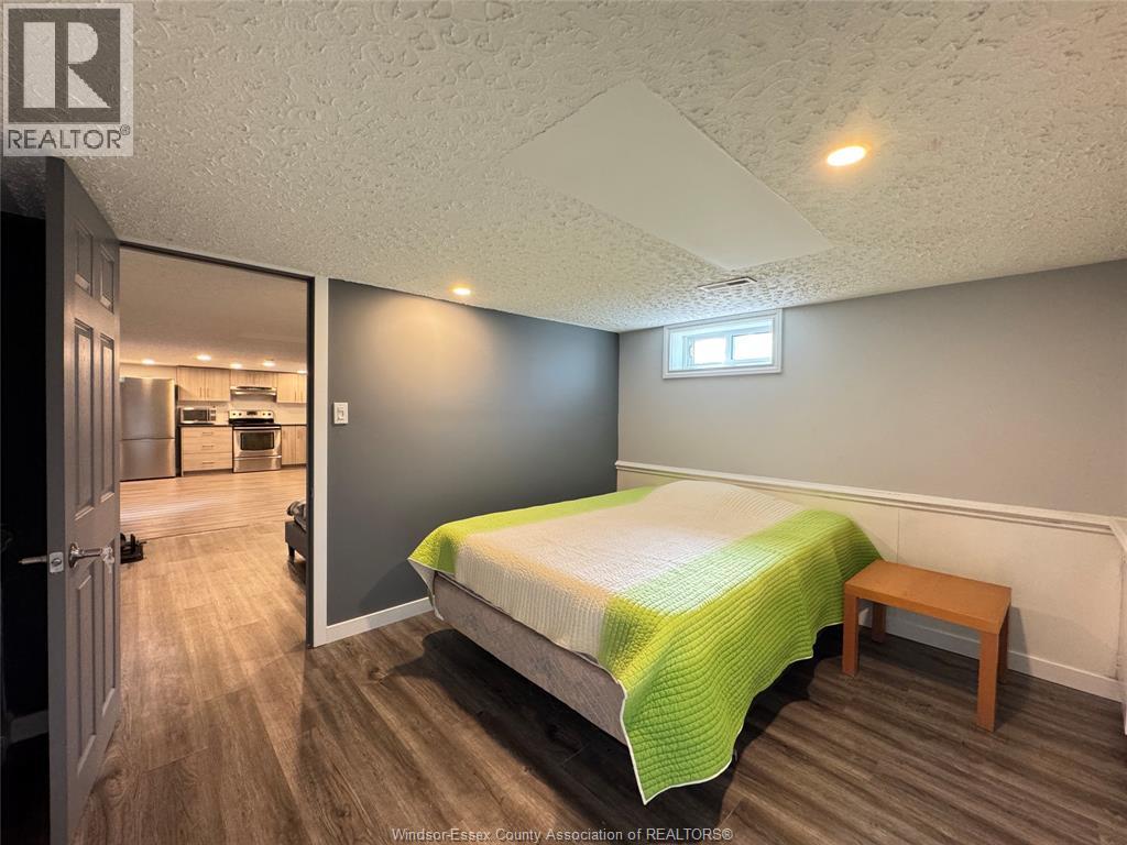 1595 Sun Valley, Windsor, Ontario  N9C 3R1 - Photo 32 - 26010570