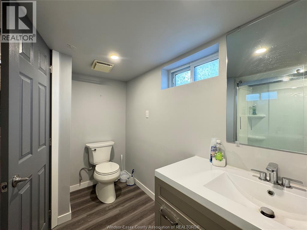 1595 Sun Valley, Windsor, Ontario  N9C 3R1 - Photo 38 - 26010570