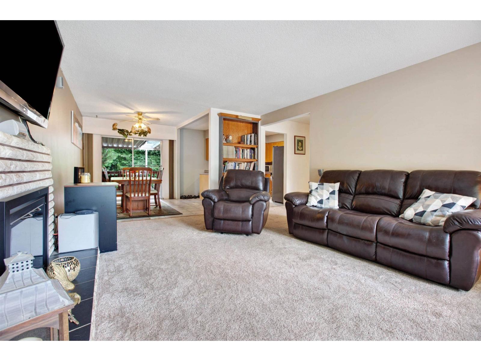 10992 132a Street, Surrey, British Columbia  V3T 3Y4 - Photo 8 - R3121363