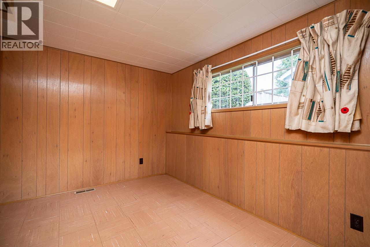 1634 Ross Road, North Vancouver, British Columbia  V7J 1V4 - Photo 32 - R3110908