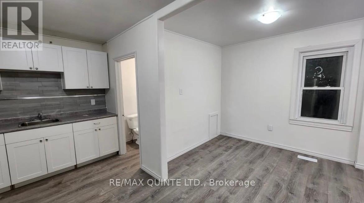 2 - 27 Dundas Street E, Quinte West, Ontario  K8V 1K6 - Photo 4 - X13104814
