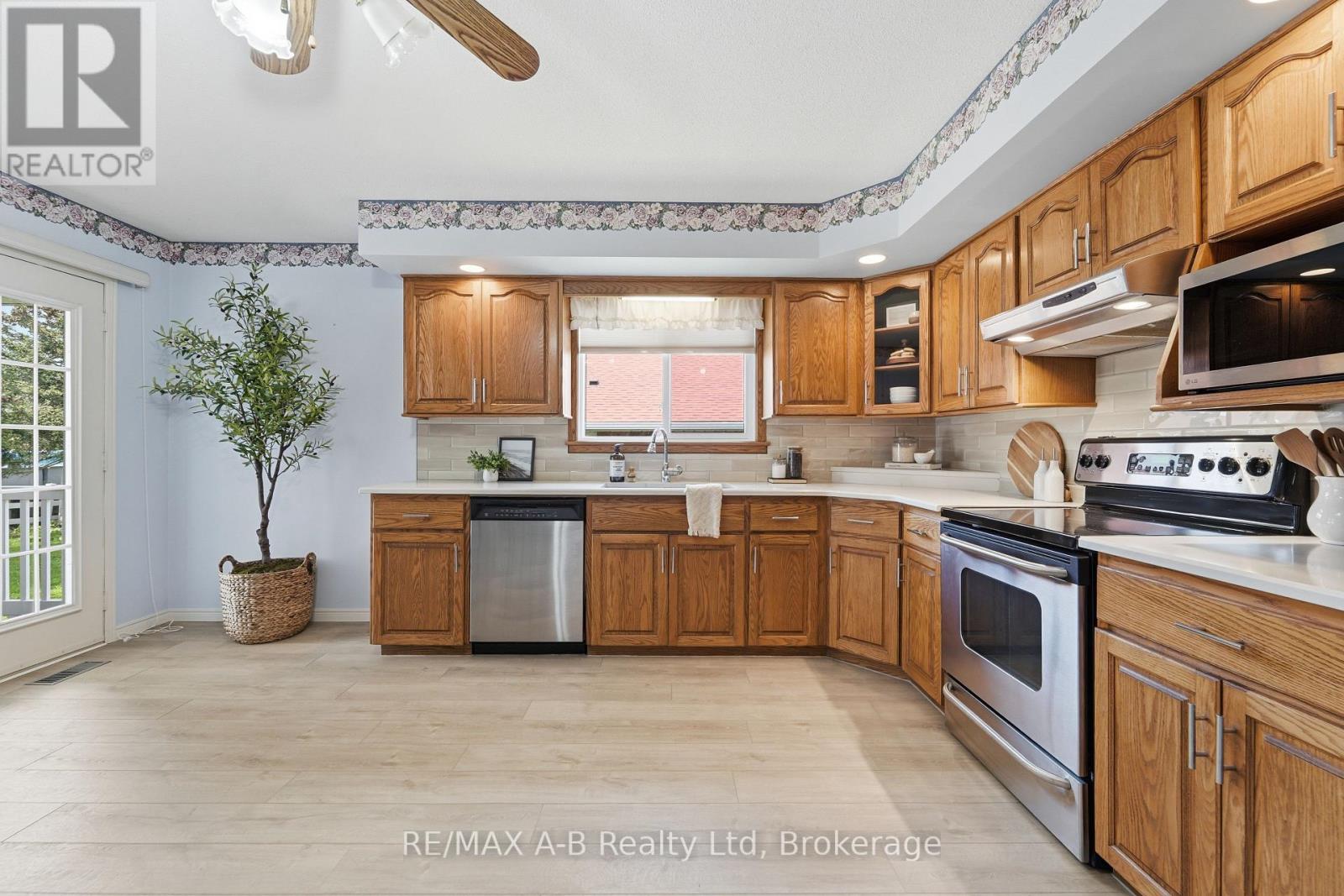 178 Toronto Street E, West Perth, Ontario  N0K 1N0 - Photo 8 - X13104674