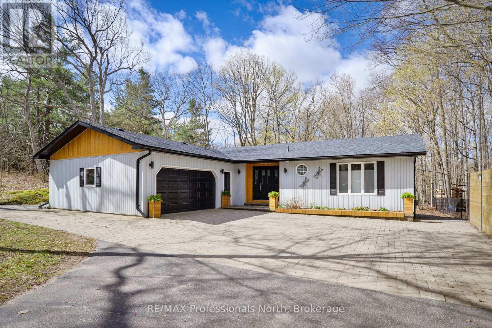 225 BLANCHARD STREET W, Gravenhurst, Ontario