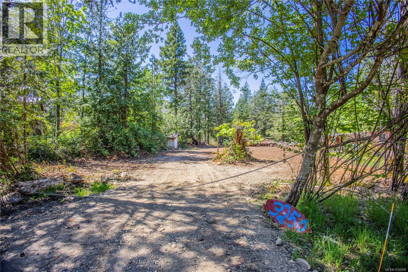 3250 Gunpowder Trail, Hornby Island, British Columbia  V0R 1Z0 - Photo 2 - 1036089