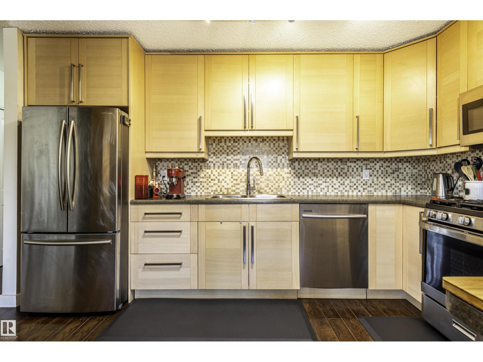 14238 22a St Nw, Edmonton, Alberta  T5Y 1E1 - Photo 2 - E4486675