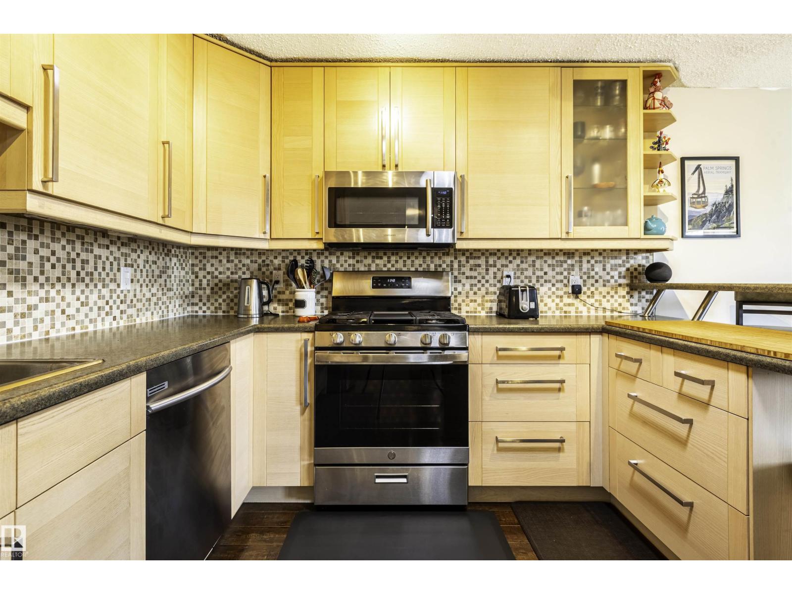 14238 22a St Nw, Edmonton, Alberta  T5Y 1E1 - Photo 3 - E4486675