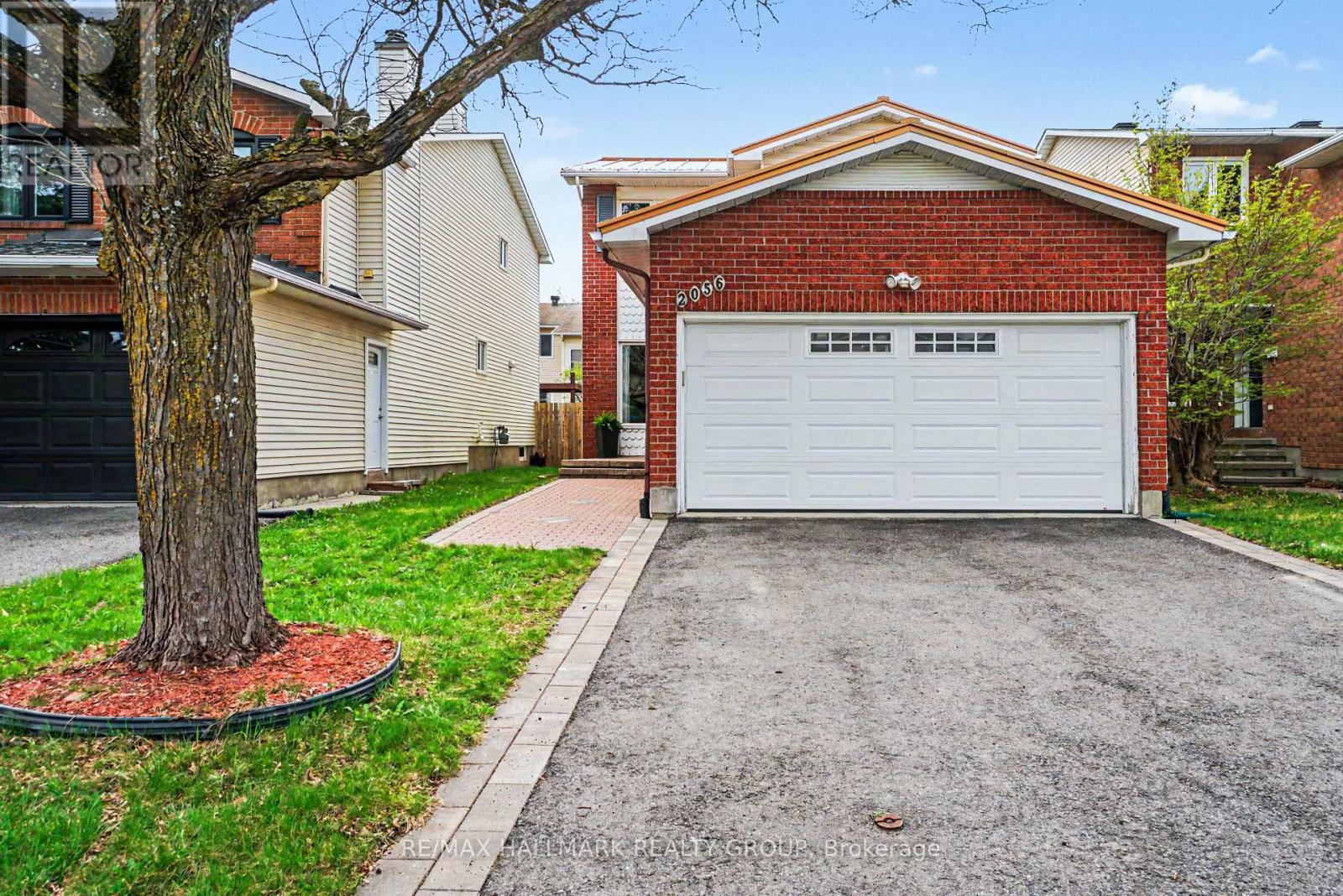 2056 Wildflower Drive, Ottawa, Ontario  K1E 3R3 - Photo 3 - X13104720