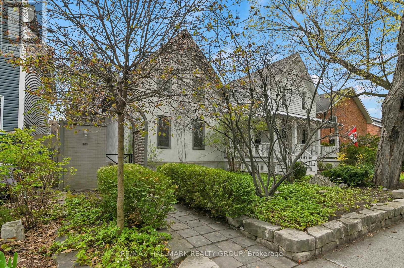 231 Mackay Street, Ottawa, Ontario  K1M 2B6 - Photo 2 - X13104940