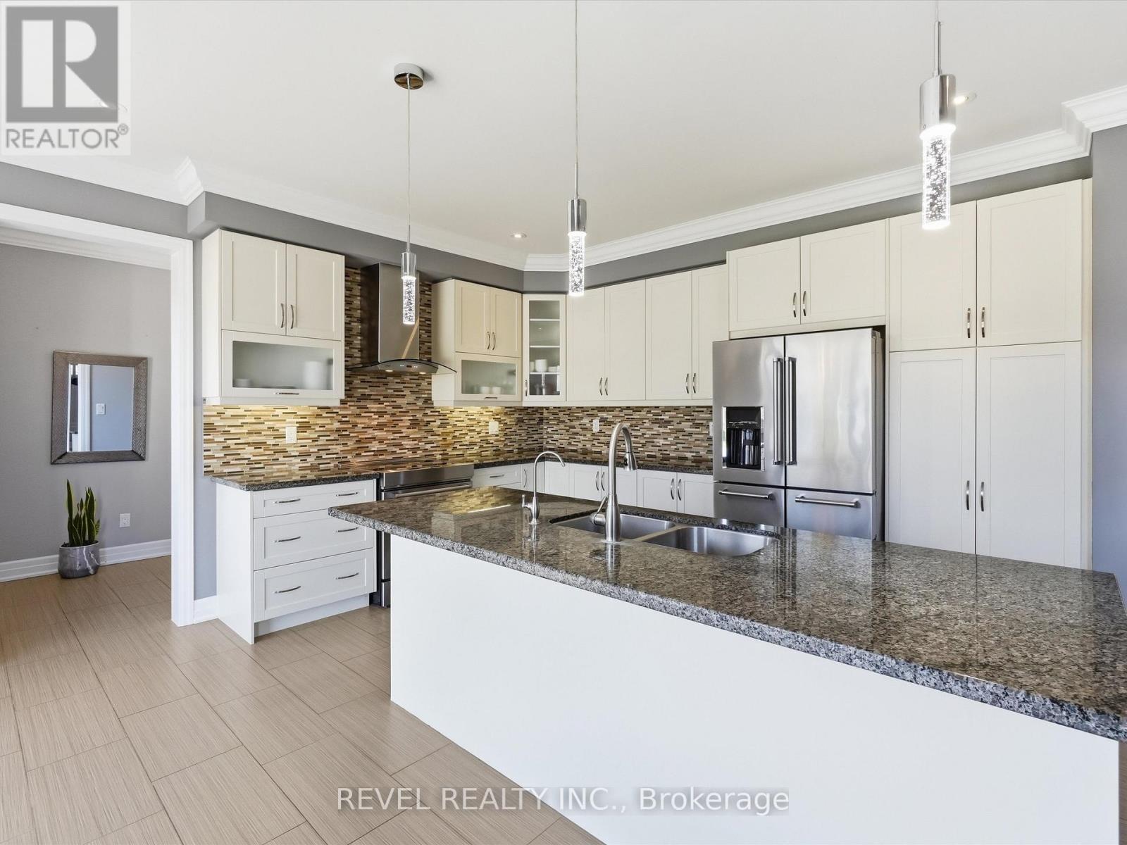 17 Mount Crescent, Essa, Ontario  L3W 0N4 - Photo 14 - N13104012