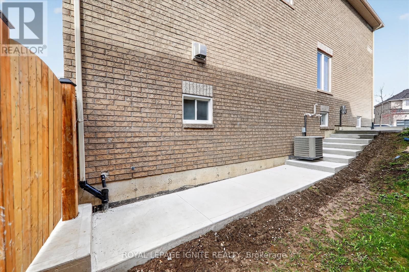 1447 Bassingthwaite Court, Innisfil, Ontario  L9S 0E1 - Photo 40 - N13104334